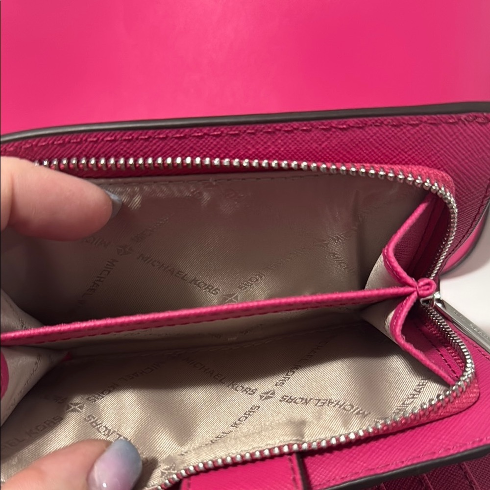 Michael Kors Pink Leather Shoulder Bag with Silver Hardware - Picture 3 of 4